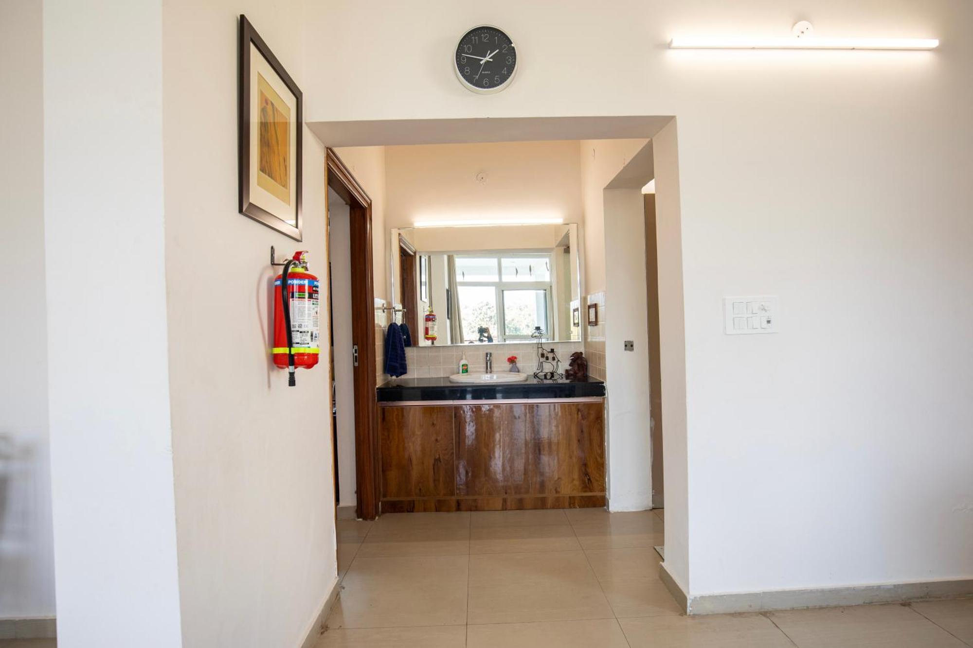 Lazy Fox Hideout - Panoramic View Cottage Dehradun Esterno foto