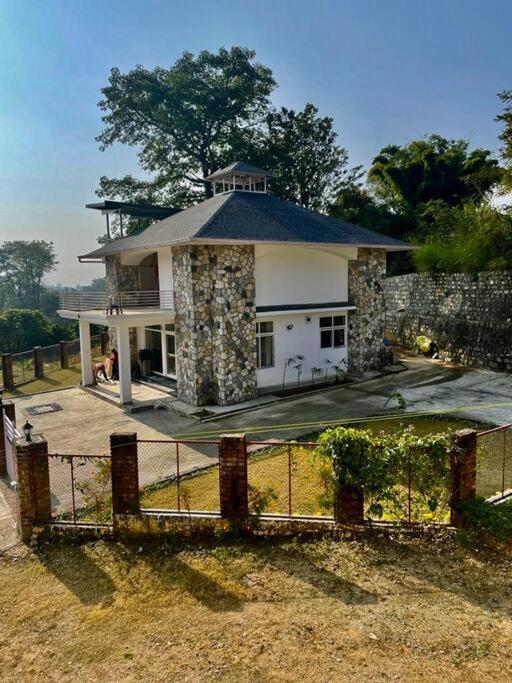 Lazy Fox Hideout - Panoramic View Cottage Dehradun Esterno foto